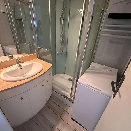 Studio 2 Cabines Climat. 1Er Etage Plage Parking *